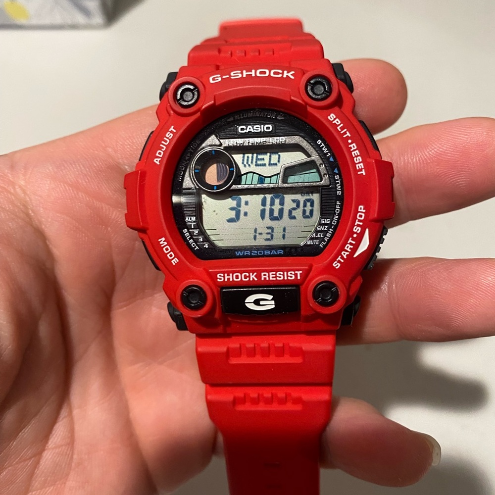 G shock men watch red edition